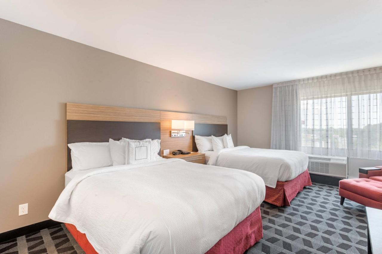 Towneplace Suites By Marriott Greensboro Coliseum Area Екстер'єр фото